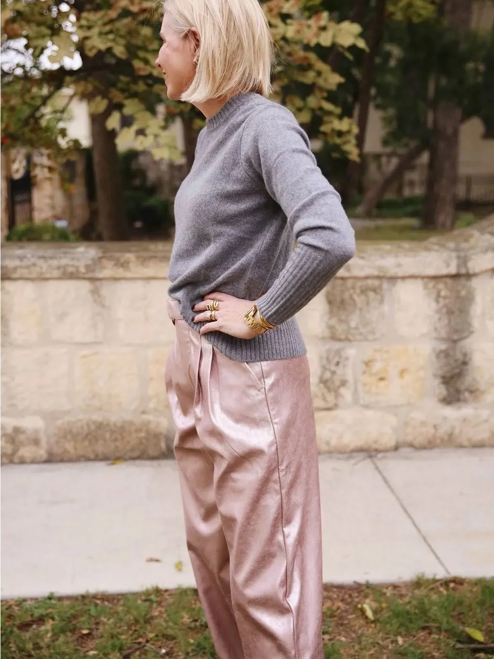 MOTHER PLEATED STARLET SNEAK PANTS IN PINKY SWEAR - Picture 10 of 11